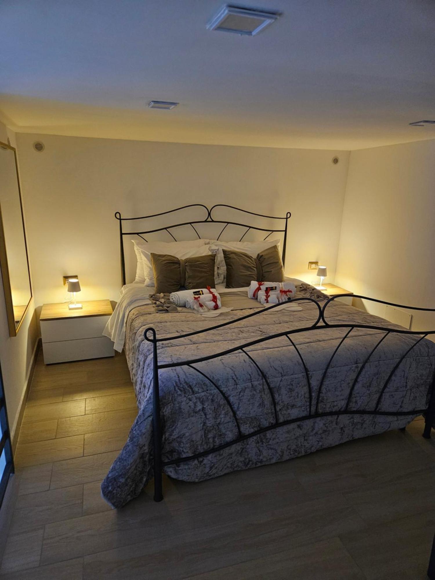 Casa Savoia Dream Lägenhet Neapel Exteriör bild